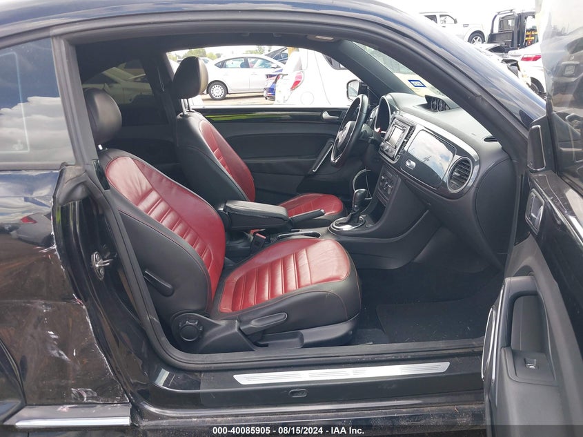 2013 VOLKSWAGEN BEETLE 2.0T TURBO 3VWV67AT2DM605322