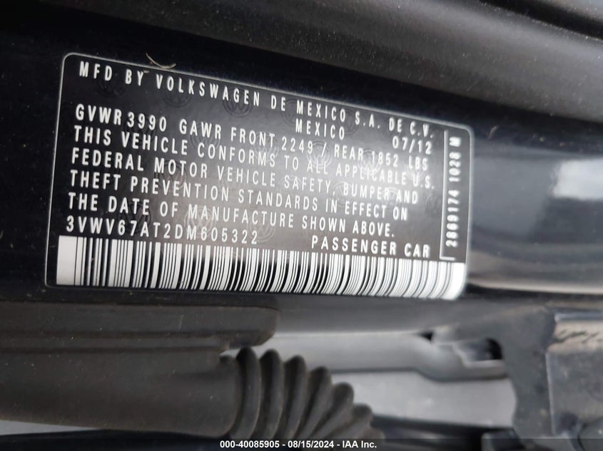 2013 VOLKSWAGEN BEETLE 2.0T TURBO 3VWV67AT2DM605322