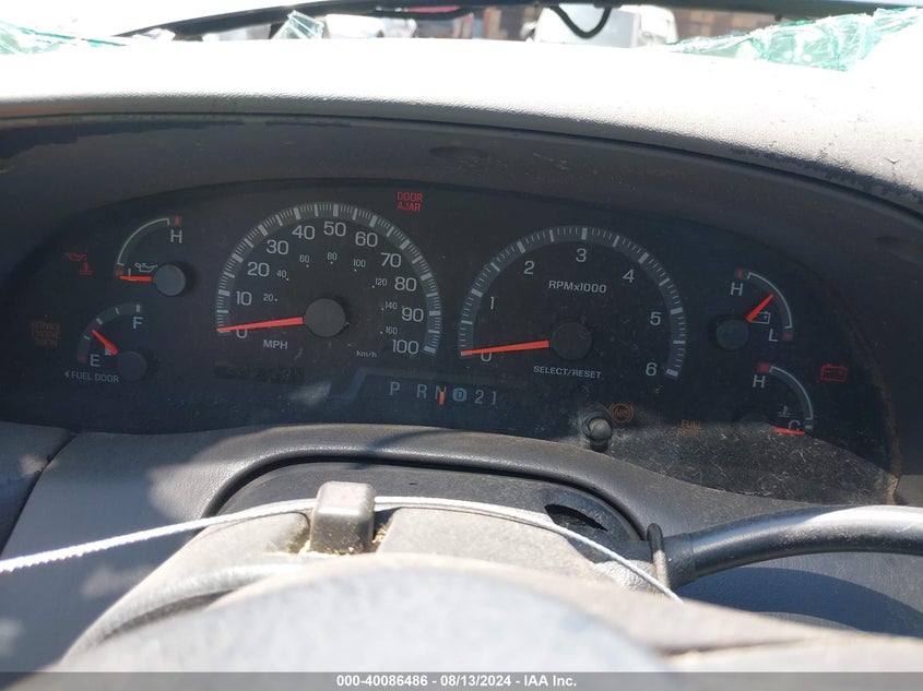 1999 Ford F-250 Lariat/Work Series/Xl/Xlt VIN: 1FTPX28L6XNA20660 Lot: 40086486