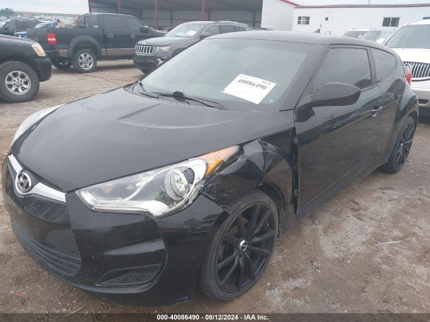 2013 Hyundai Veloster Base W/Gray VIN: KMHTC6AD4DU091082 Lot: 40086490