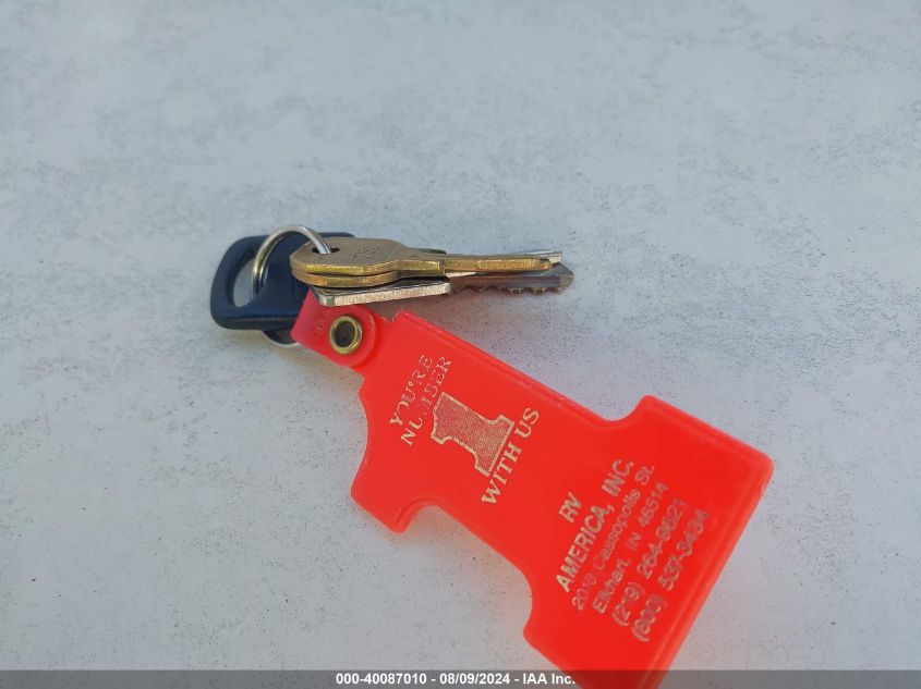 1994 Ford Econoline E350 Cutaway Van VIN: 1FDKE30G2RHB92671 Lot: 40087010