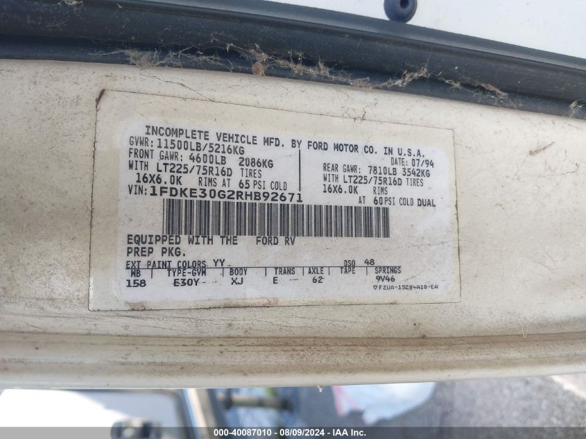 1994 Ford Econoline E350 Cutaway Van VIN: 1FDKE30G2RHB92671 Lot: 40087010