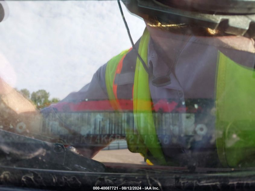 1994 Chevrolet Gmt-400 K1500 VIN: 1GCEK14K6RZ211956 Lot: 40087721