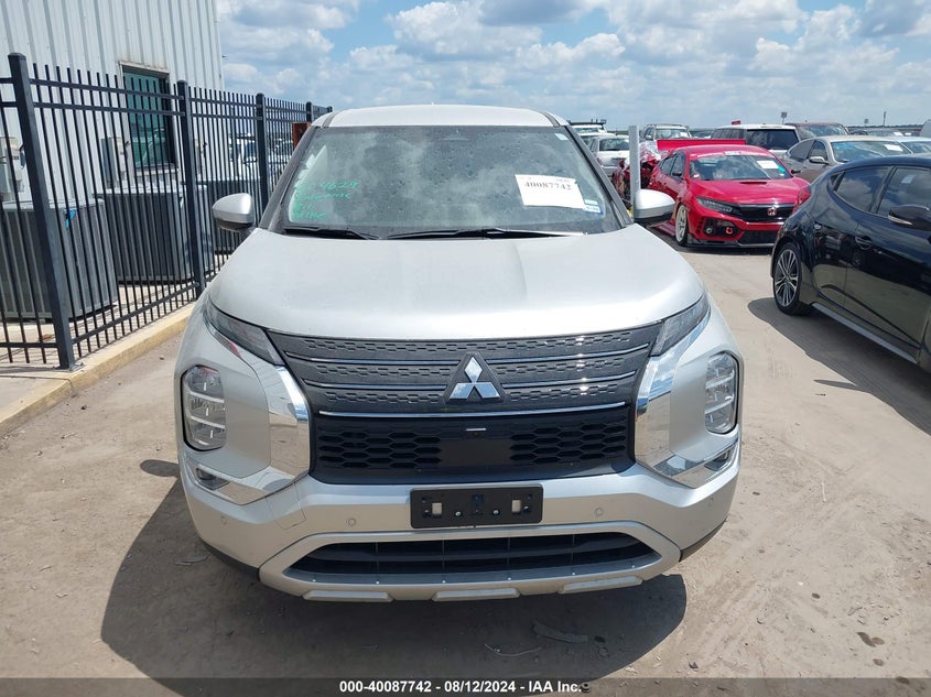 2024 Mitsubishi Outlander Se 2.5 2Wd/Se Black Edition S-Awc/Se Black Edition W/Pano Roof VIN: JA4J3VA86RZ032712 Lot: 40087742