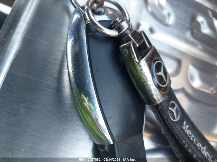 2008 Mercedes-Benz E 350 VIN: WDBUF56XX8B220018 Lot: 40087882