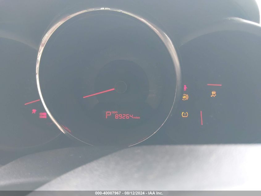 2011 Kia Soul + VIN: KNDJT2A25B7195627 Lot: 40087967