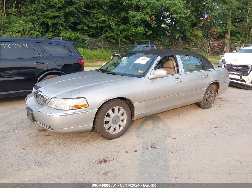 2006 Lincoln Town Car Signature Limited VIN: 1LNHM82V36Y641888 Lot: 40088031