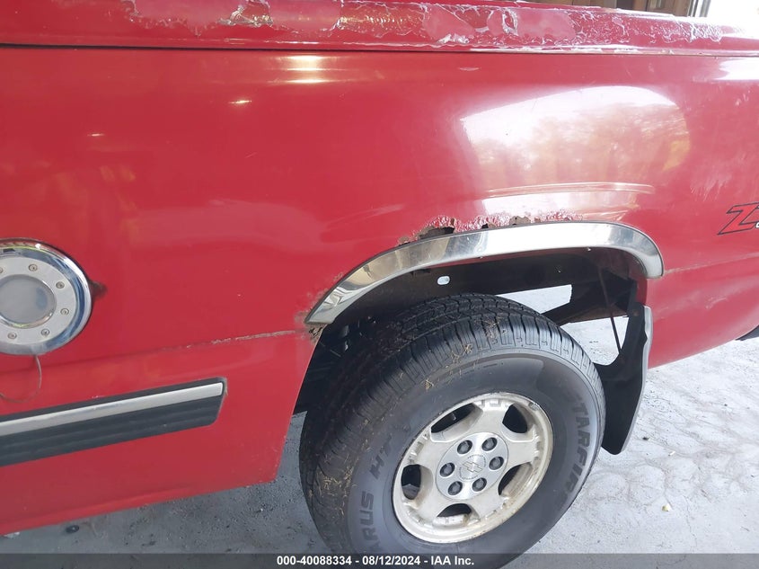2000 Chevrolet Silverado 1500 Lt VIN: 1GCEK19TXYE393894 Lot: 40088334