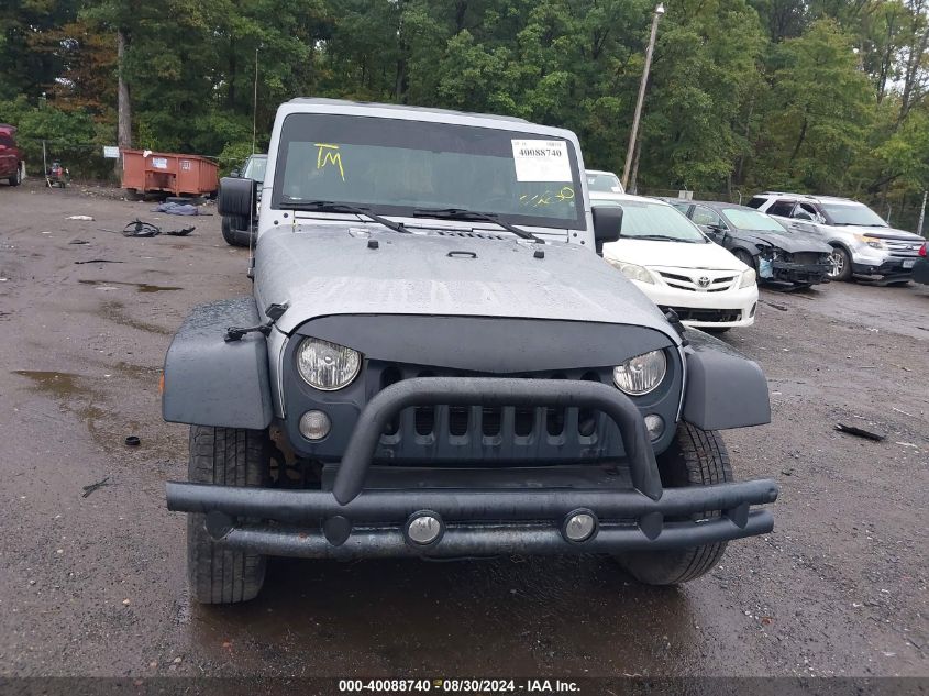 2014 Jeep Wrangler Unlimited Sport VIN: 1C4BJWDG2EL255528 Lot: 40088740