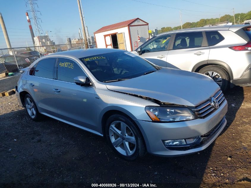 2015 VOLKSWAGEN PASSAT S - 1VWAT7A32FC121243