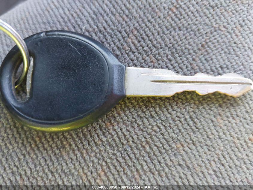 2003 Chrysler Town & Country VIN: 2C4GP24343R254444 Lot: 40089058