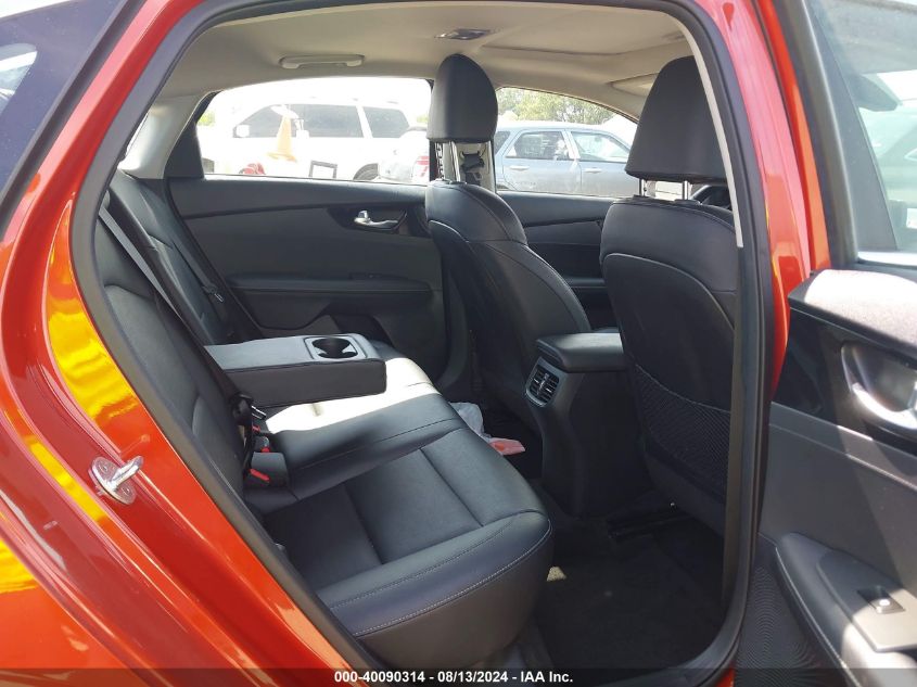 2019 Kia Forte Ex VIN: 3KPF54AD9KE085693 Lot: 40090314