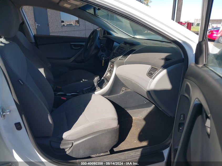 2016 HYUNDAI ELANTRA SE - 5NPDH4AE7GH711364