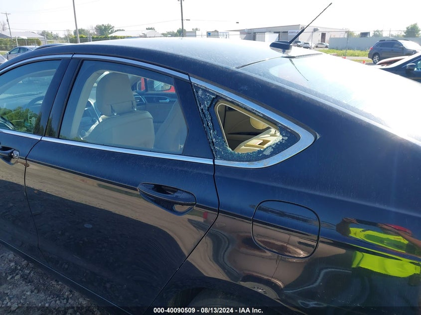 2015 Ford Fusion Se VIN: 1FA6P0HD6F5118830 Lot: 40090509