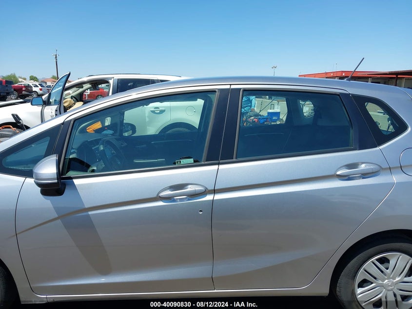 VIN 3HGGK5H47LM732044 2020 HONDA FIT LX