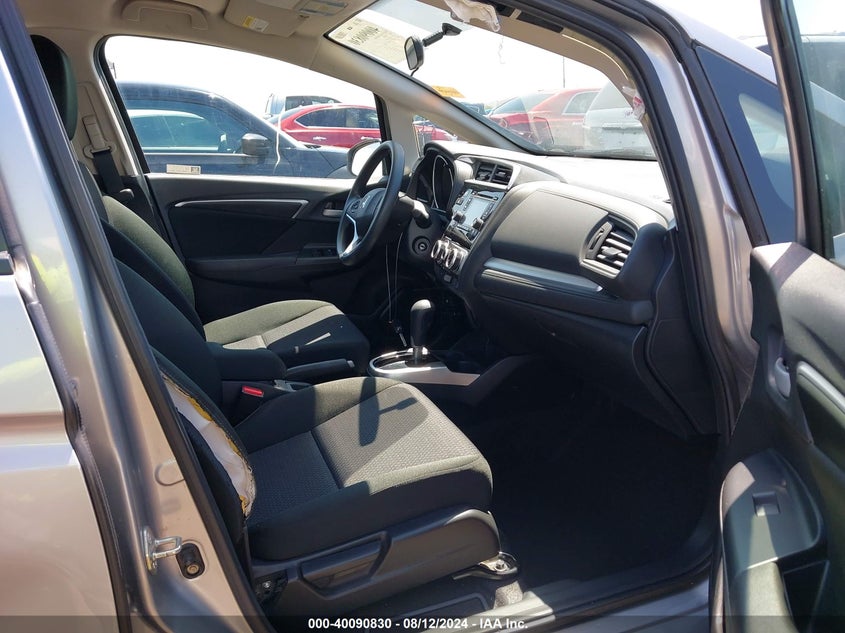 VIN 3HGGK5H47LM732044 2020 HONDA FIT LX