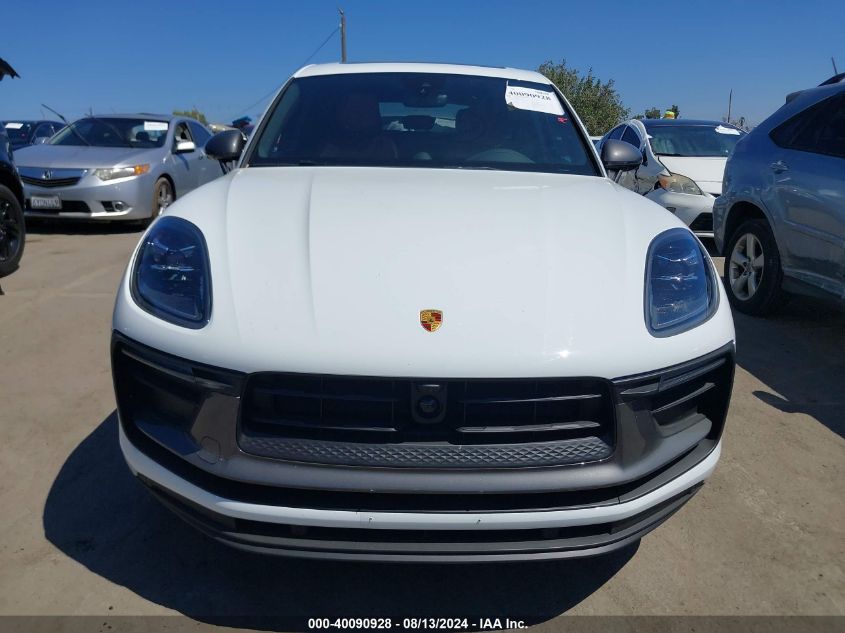 2023 Porsche Macan T VIN: WP1AA2A57PLB16892 Lot: 40090928