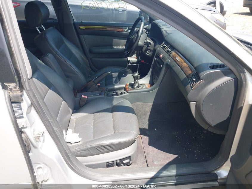 2000 Audi A6 2.7T VIN: WAUED24B2YN019596 Lot: 40090962