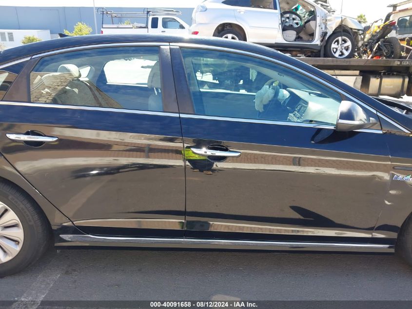 2016 Hyundai Sonata Hybrid Se VIN: KMHE24L10GA012337 Lot: 40091658