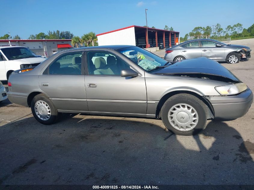 1999 Toyota Camry Ce VIN: 4T1BG22K9XU440831 Lot: 40091825