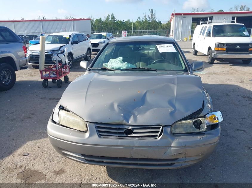 1999 Toyota Camry Ce VIN: 4T1BG22K9XU440831 Lot: 40091825