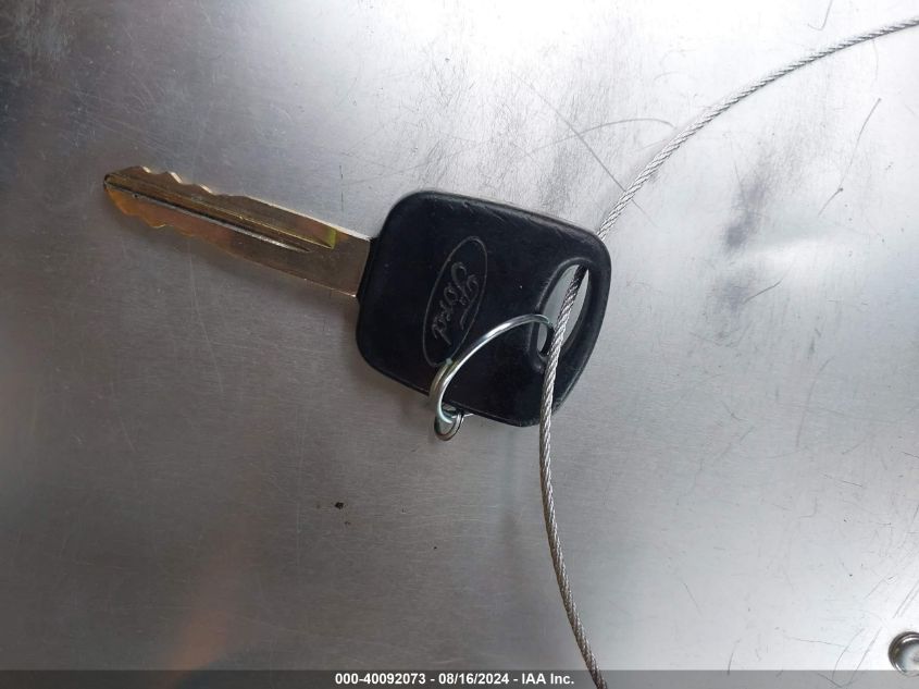 1999 Ford Expedition Eddie Bauer/Xlt VIN: 1FMPU18L2XLC51422 Lot: 40092073