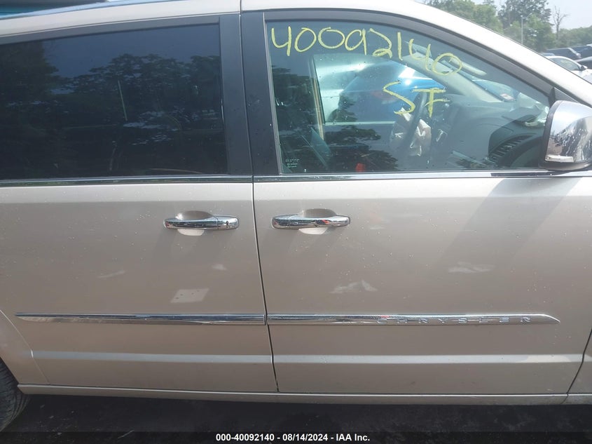 2016 CHRYSLER TOWN & COUNTRY LIMITED - 2C4RC1JG1GR133379