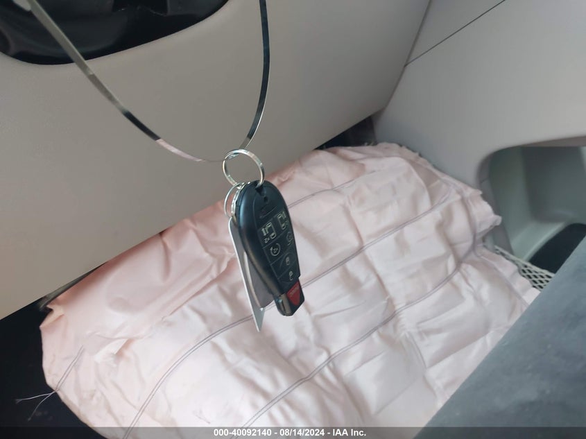 2016 CHRYSLER TOWN & COUNTRY LIMITED - 2C4RC1JG1GR133379