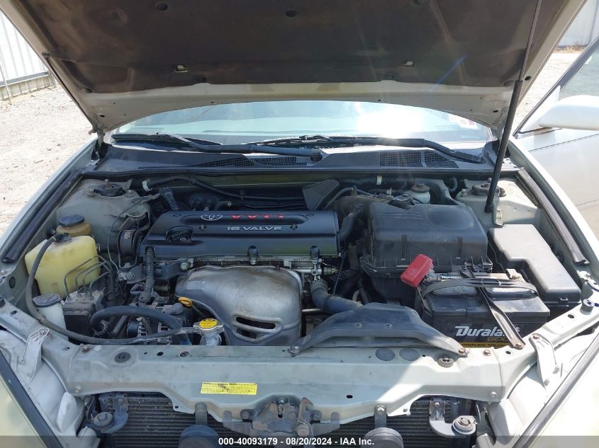 2004 Toyota Camry Le VIN: JTDBE32K040245669 Lot: 40093179