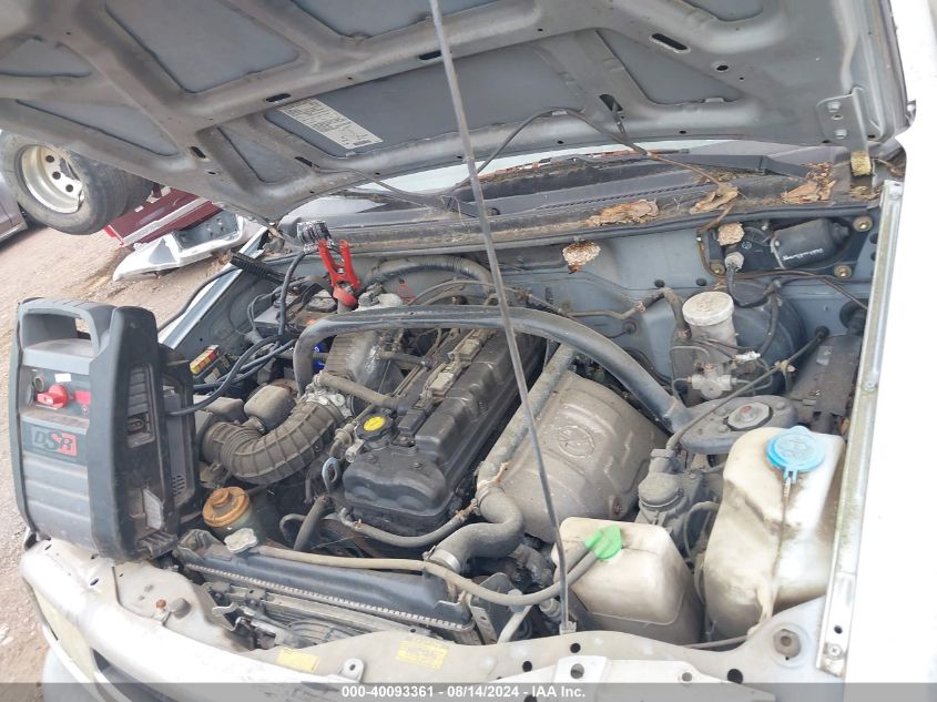 2001 Chevrolet Tracker Hard Top Base VIN: 2CNBE13C816957129 Lot: 40093361