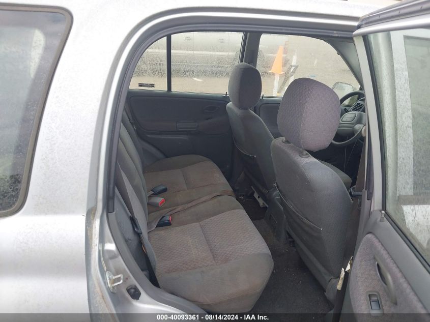 2001 Chevrolet Tracker Hard Top Base VIN: 2CNBE13C816957129 Lot: 40093361