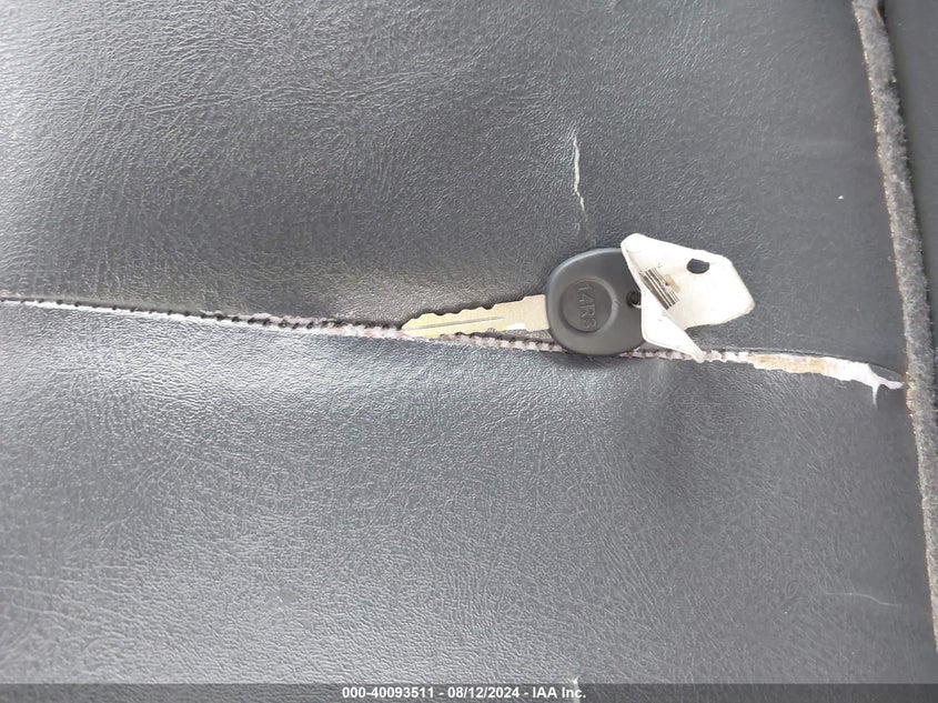 2001 Chevrolet Silverado 1500 VIN: 2GCEC19W211239114 Lot: 40093511