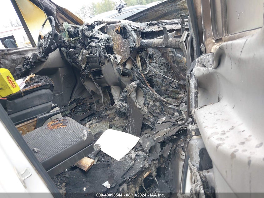 2012 Mercedes-Benz Sprinter 2500 High Roof VIN: WD3PE8CB2C5702446 Lot: 40093544