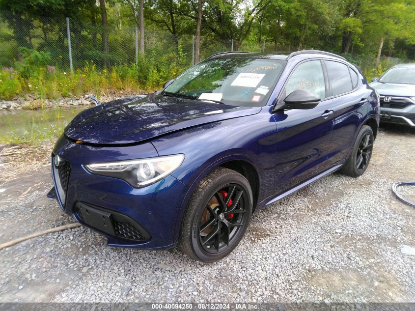 ZASPAKBN0M7D08984 2021 ALFA ROMEO STELVIO - Image 2