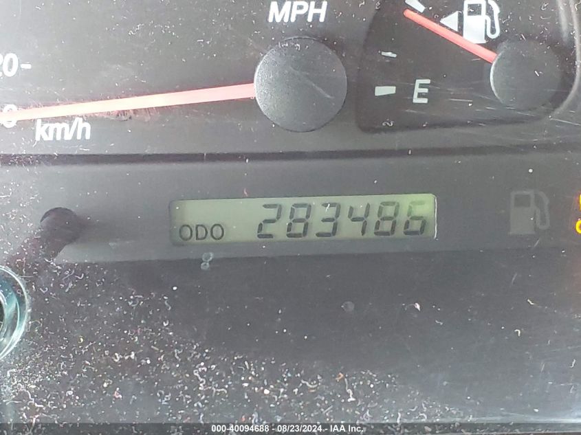 2004 Toyota Camry Le VIN: 4T1BE32KX4U823121 Lot: 40094688