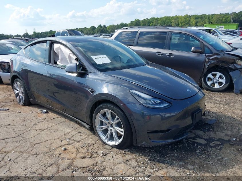 5YJYGDEE9MF077368 2021 TESLA MODEL Y - Image 1