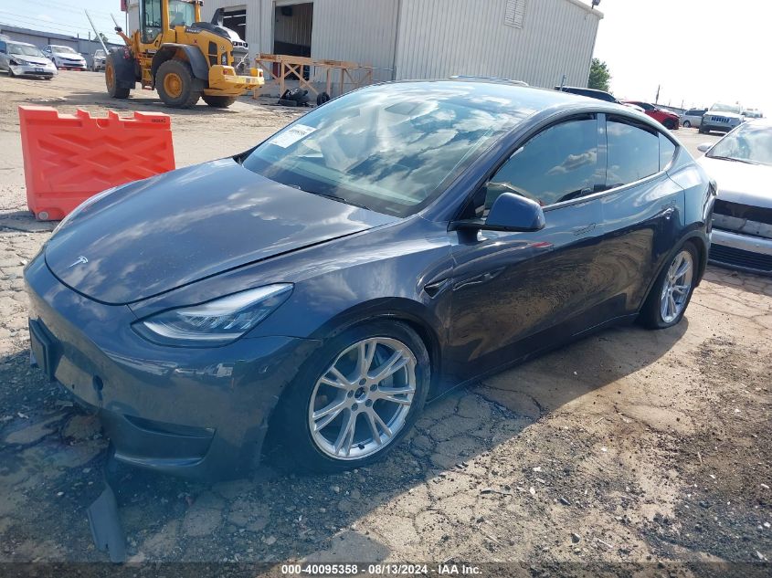 5YJYGDEE9MF077368 2021 TESLA MODEL Y - Image 2