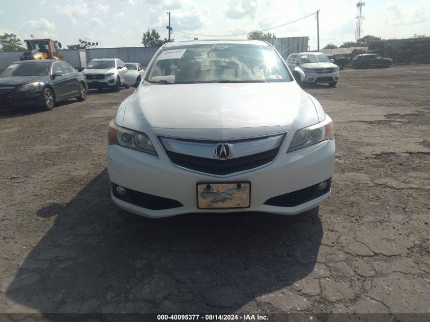 2014 Acura Ilx 2.0L VIN: 19VDE1F74EE009174 Lot: 40095377