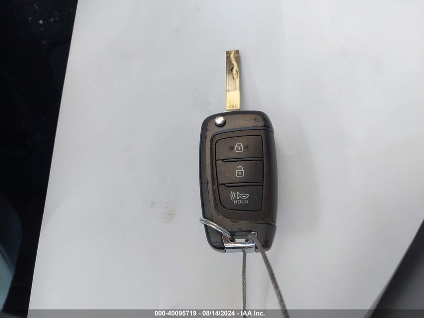 2022 HYUNDAI VENUE SEL - KMHRC8A35NU138683