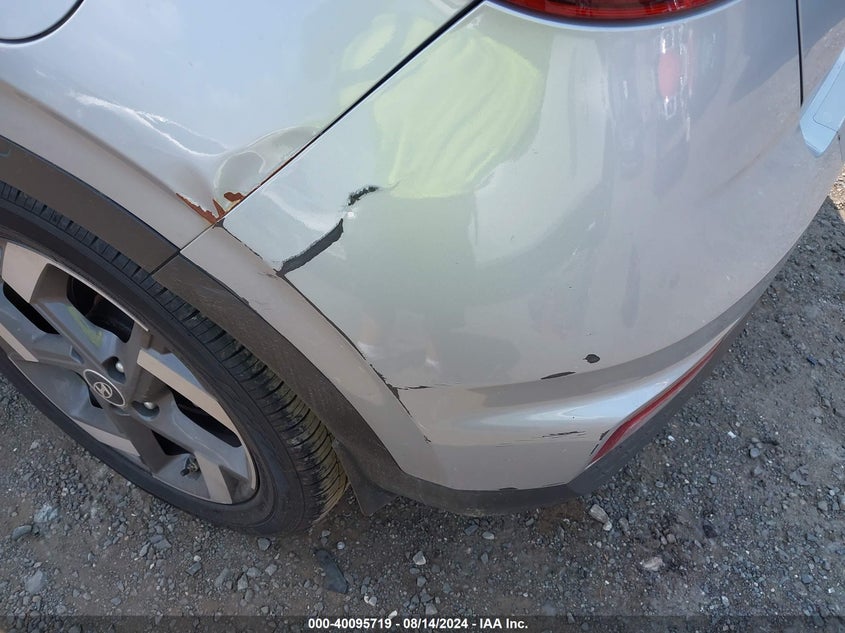 2022 HYUNDAI VENUE SEL - KMHRC8A35NU138683