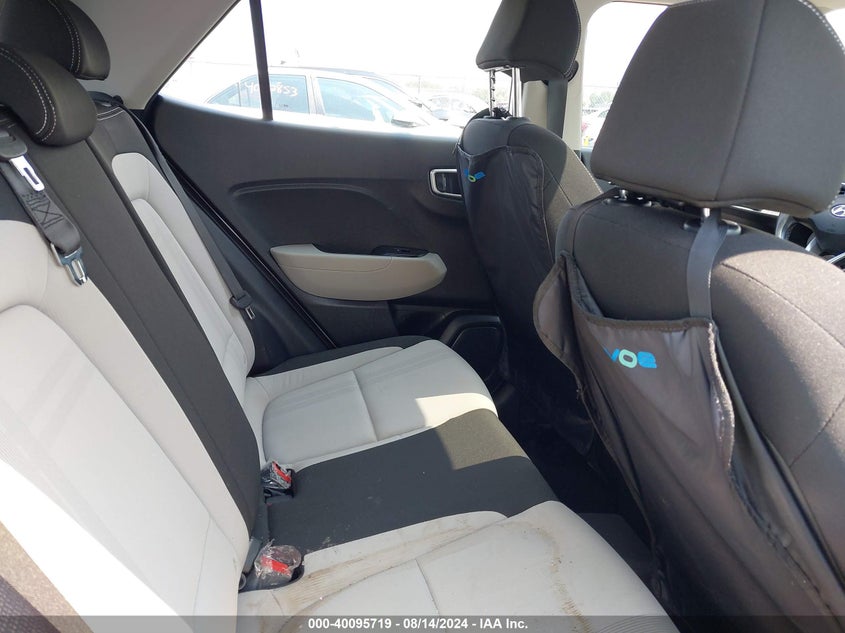 2022 HYUNDAI VENUE SEL - KMHRC8A35NU138683