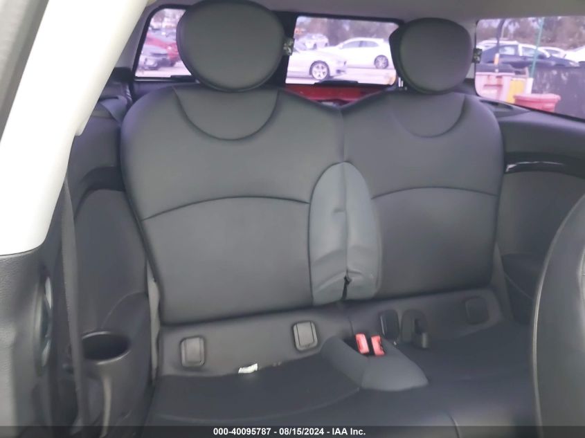 2009 Mini Cooper Clubman VIN: WMWML33529TX34150 Lot: 40095787