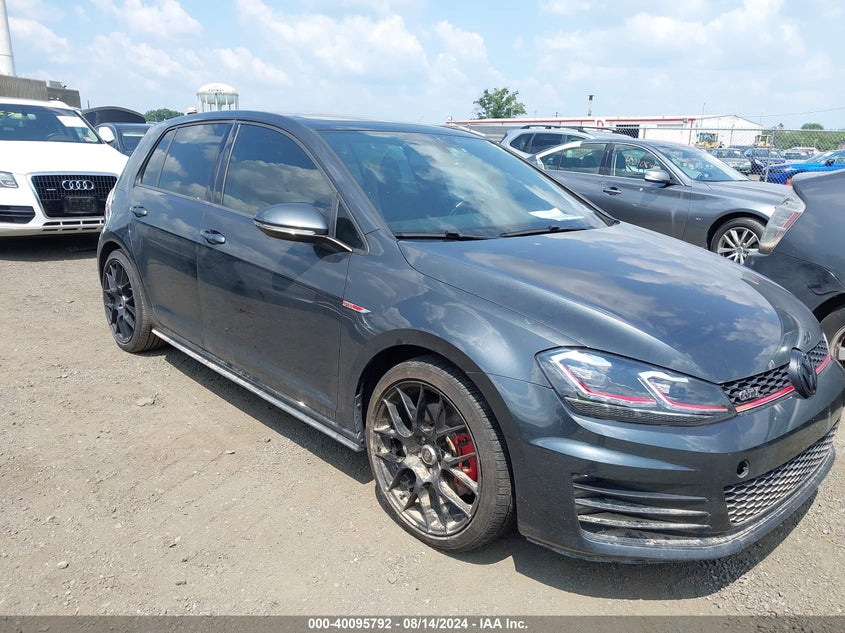 2015 VOLKSWAGEN GOLF GTI 2.0T SE 4-DOOR - 3VW4T7AU0FM017161