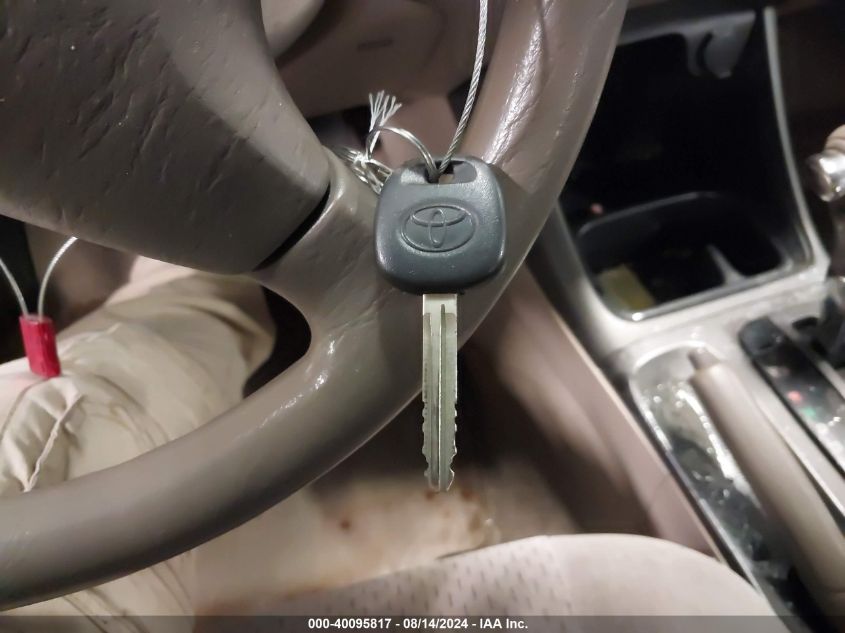 2004 Toyota Camry Le V6 VIN: 4T1BF30K54U068055 Lot: 40095817