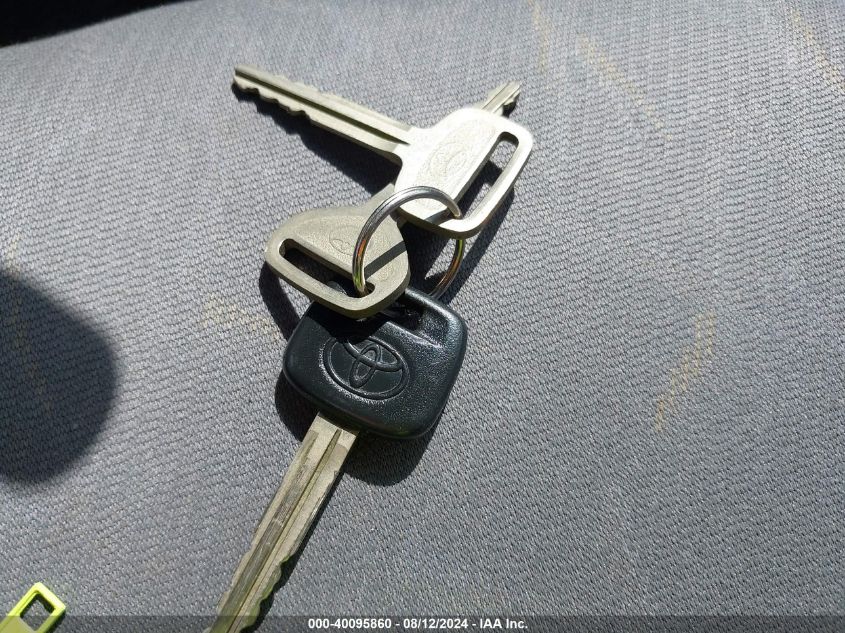 2003 Toyota Echo VIN: JTDBT123235031674 Lot: 40095860