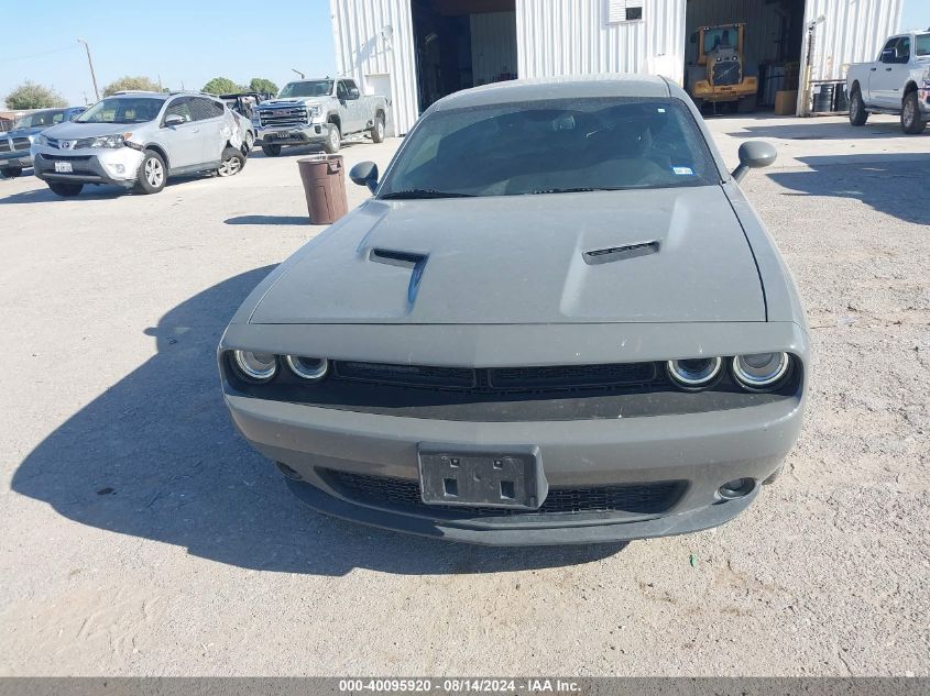 2018 Dodge Challenger Sxt VIN: 2C3CDZAG9JH271142 Lot: 40095920