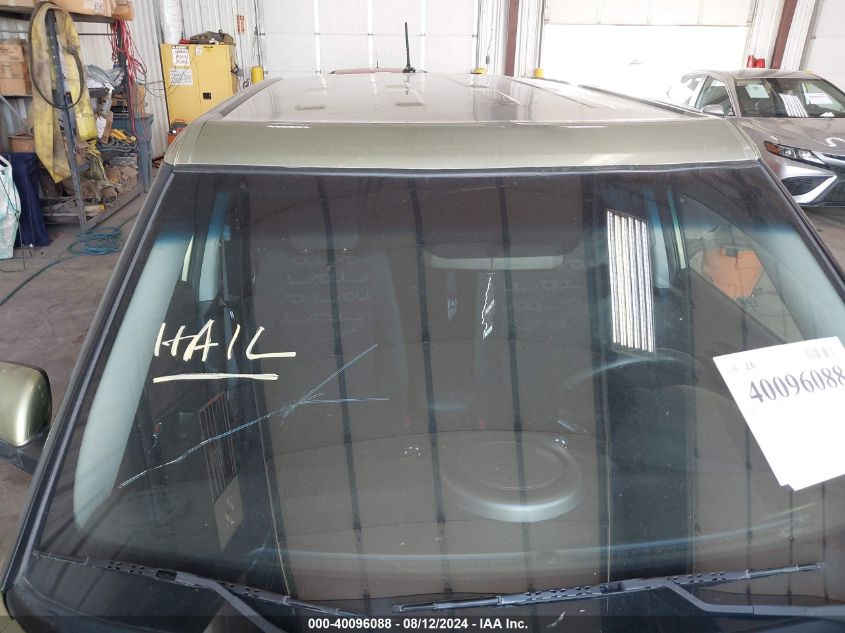 2012 Kia Soul + VIN: KNDJT2A65C7435411 Lot: 40096088