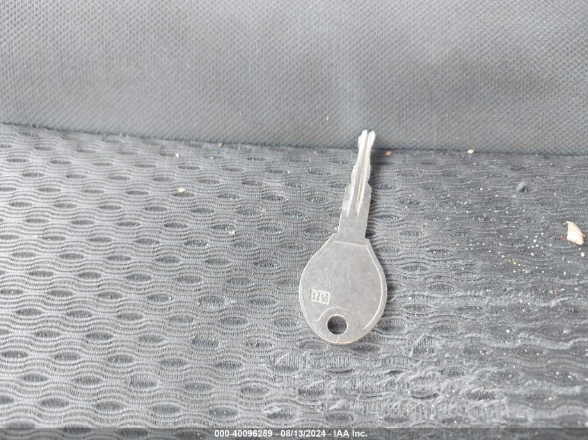 2002 Nissan Xterra Xe VIN: 5N1ED28T52C599897 Lot: 40096259