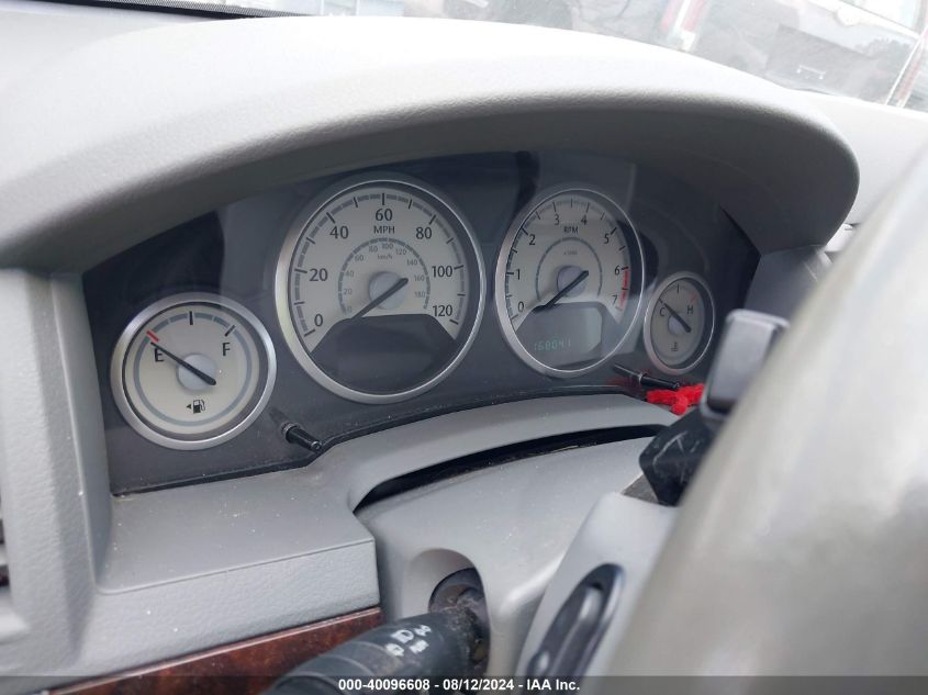 2010 Chrysler Town & Country Touring VIN: 2A4RR5D10AR235240 Lot: 40096608