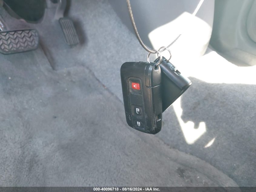 2004 Toyota Prius VIN: JTDKB20U440100853 Lot: 40096718